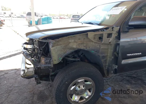 2015 Toyota Tacoma Prerunner V6 z USA, uszkodzony, nr VIN 3TMJU4GN6FM186778